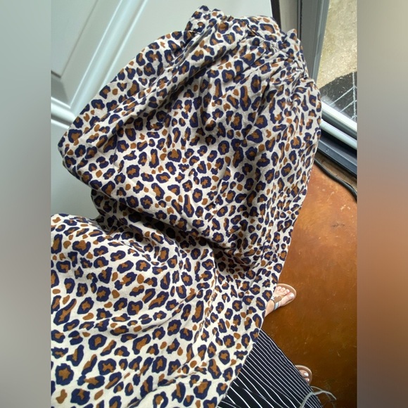 Crown & Ivy 2X Womens Navy And Brown Animal Print Long Sleeve Blouse Neck Tie - Picture 6 of 6